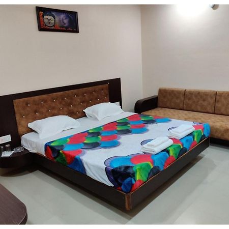 Hotel Pragati, Chanderi, Mp Dış mekan fotoğraf