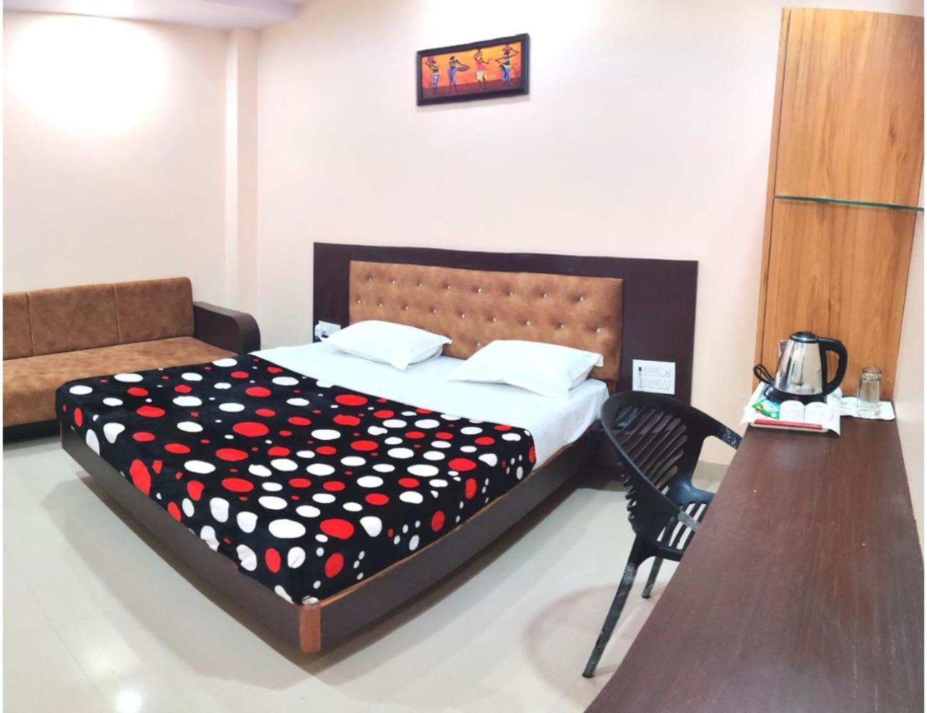Hotel Pragati, Chanderi, Mp Dış mekan fotoğraf